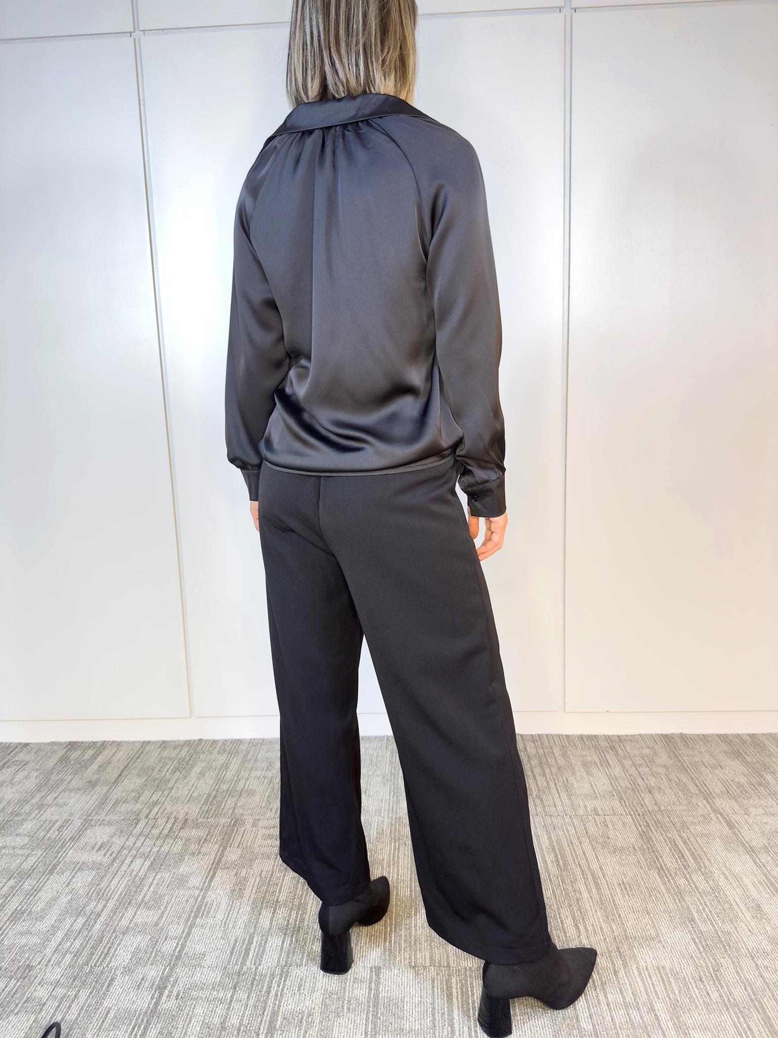 Camisa Plizada Negra