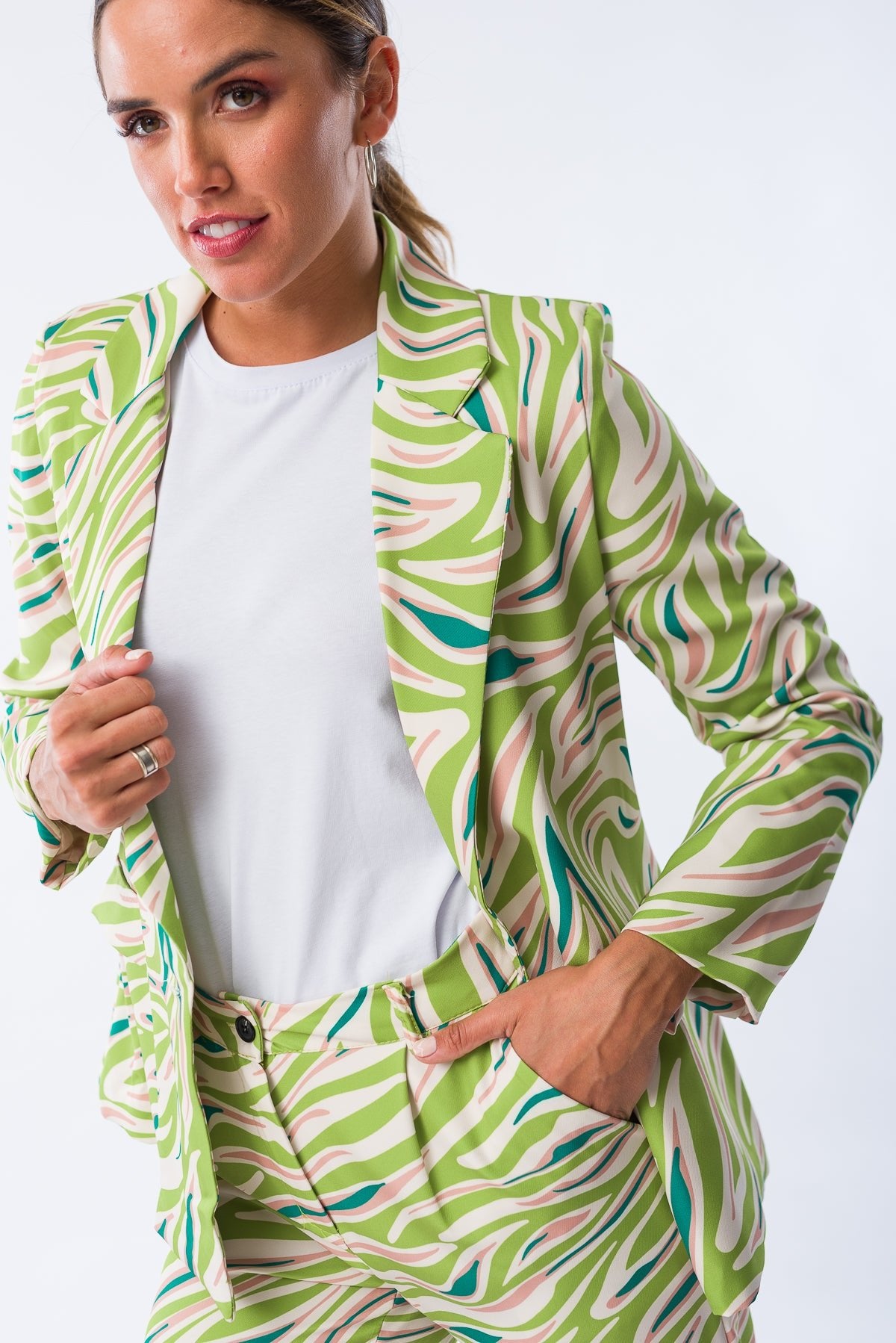 Viviana Méndez - Blazer Selva Verde - Vista frontal