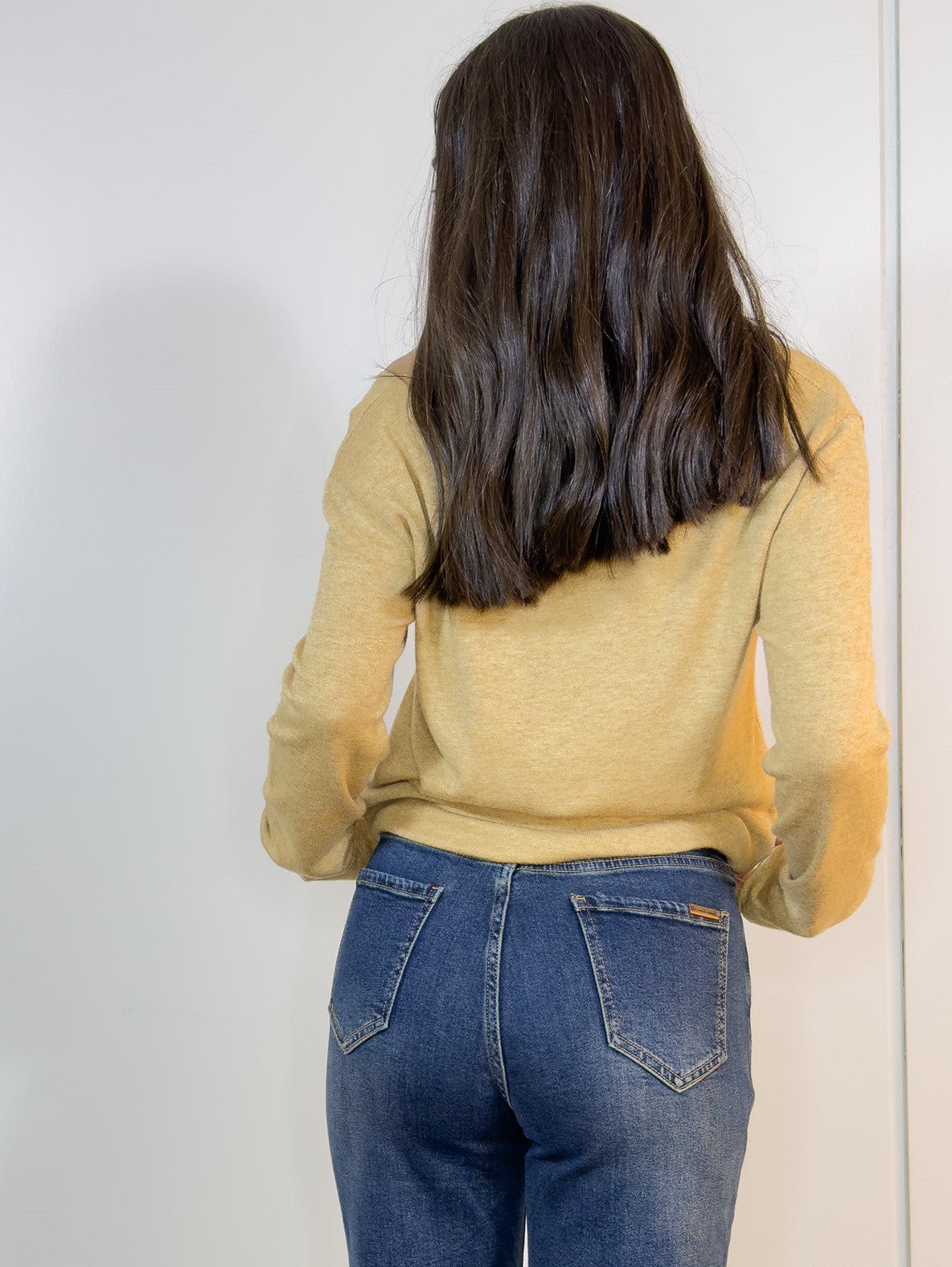 Textura y acabado del Buzo Básico Lanilla Camel