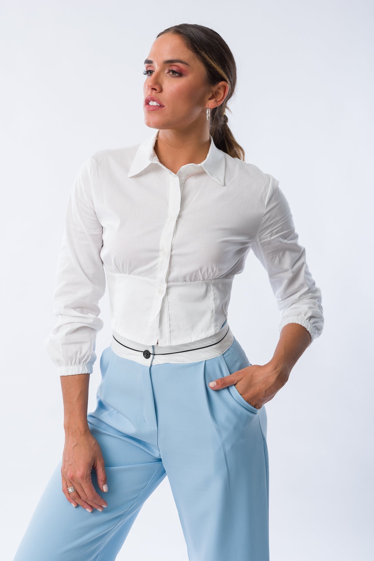 Viviana Méndez - Camisa Camila Blanca - Manga larga y elástico en cintura