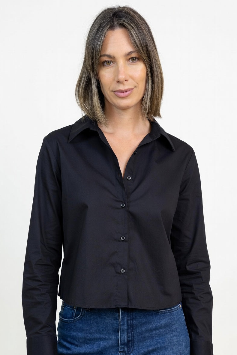 Camisa Clásica Negra - Frente