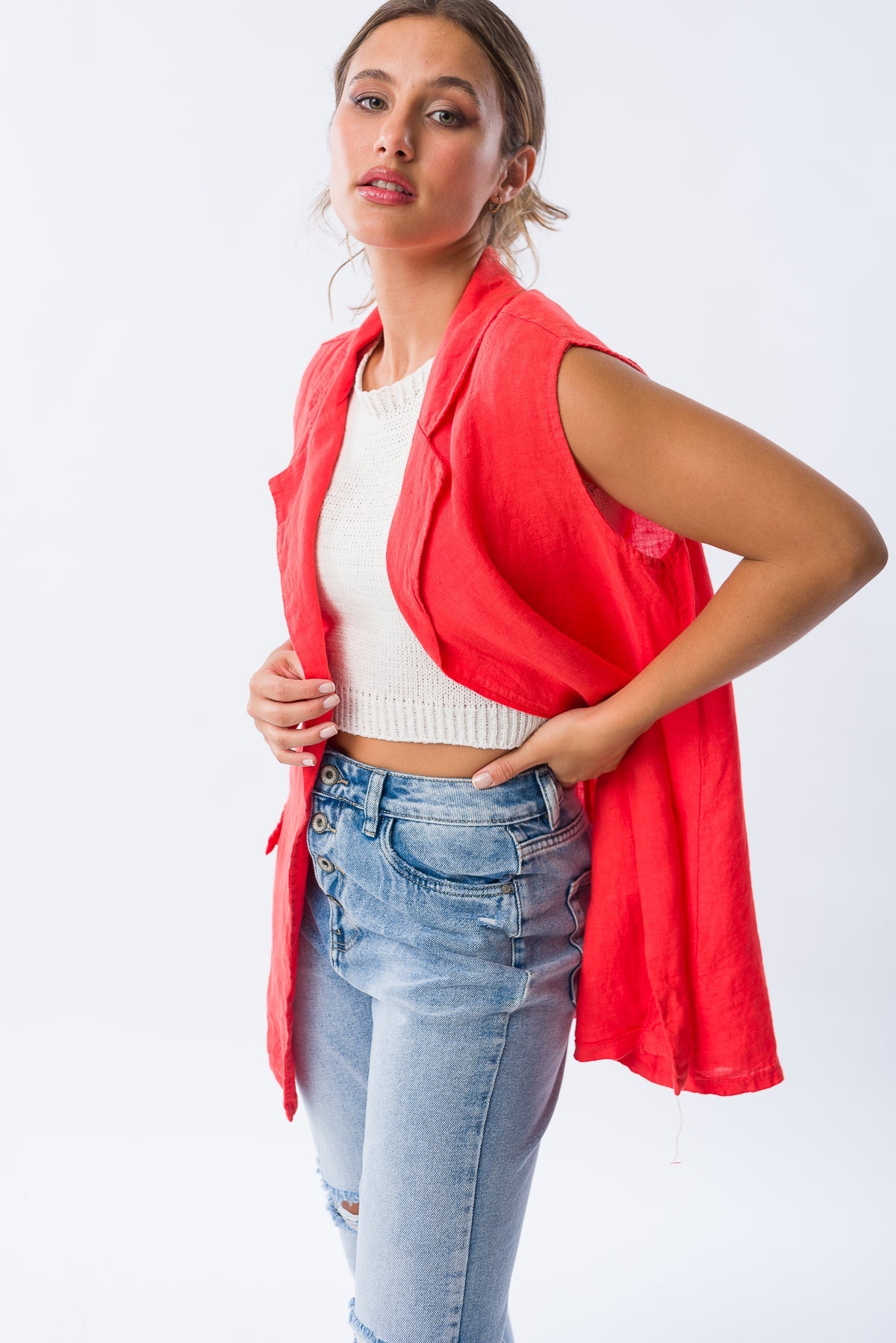 Viviana Méndez - Chaleco de Lino Rojo - Chalecos