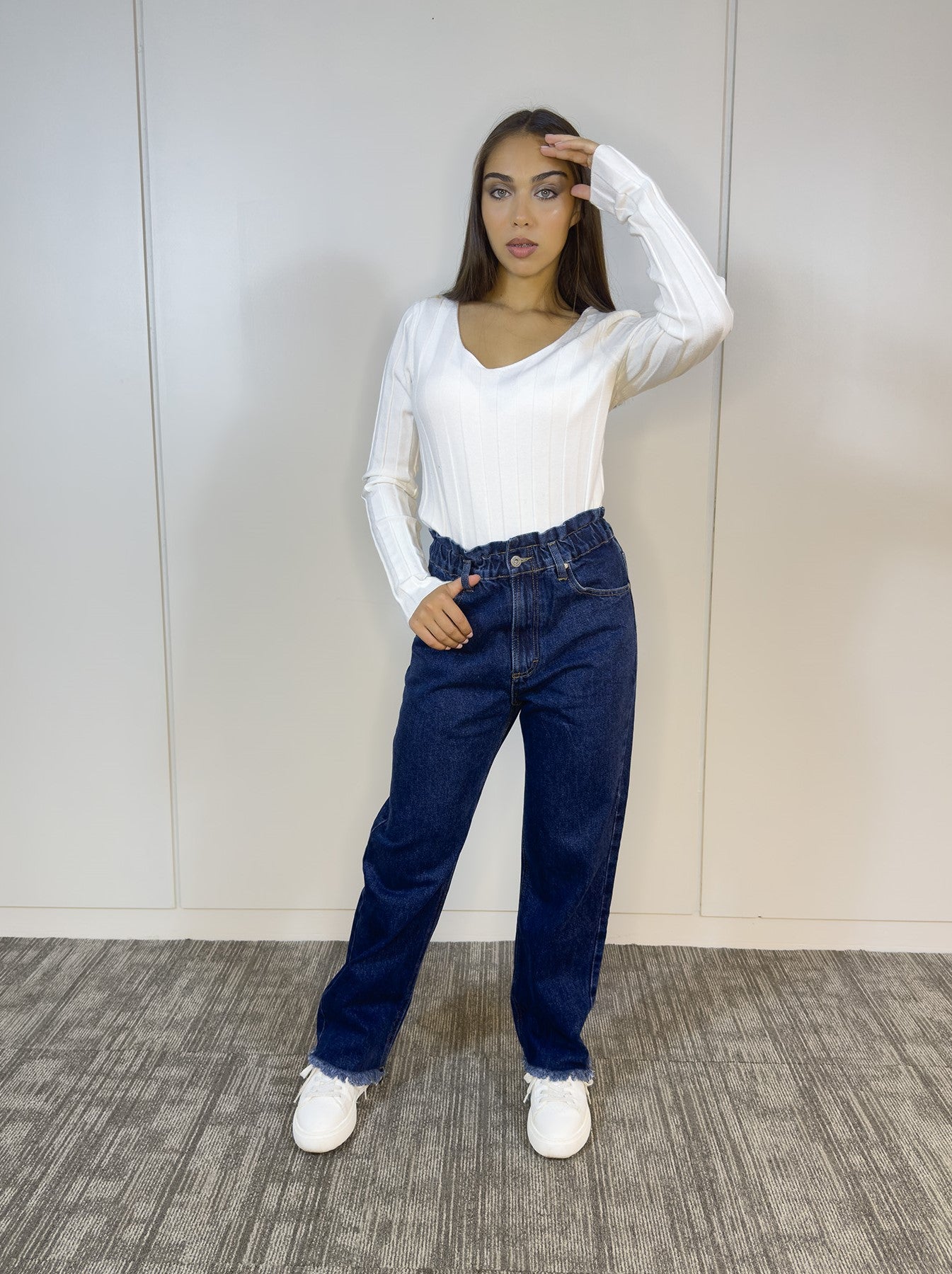 Detalle del corte recto y clásico de los Jeans Cande