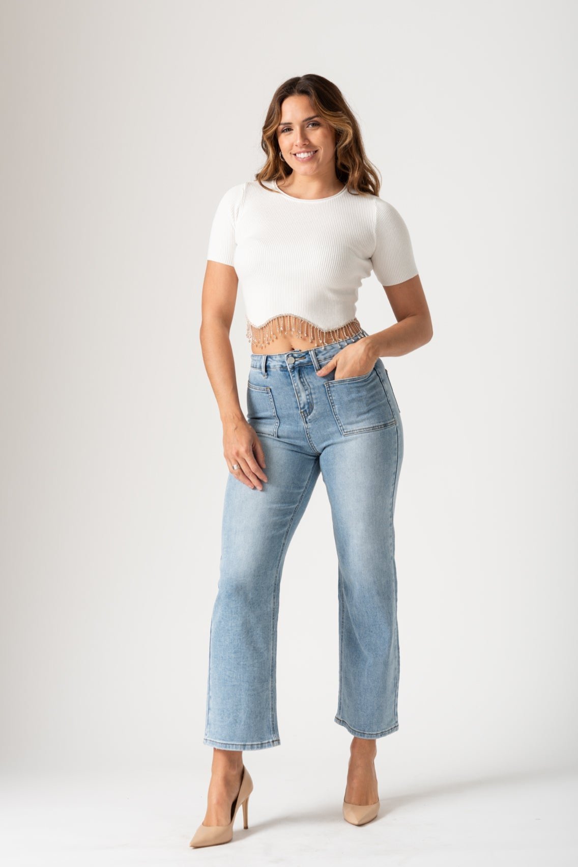 Jeans Lizzie en azul claro con diseño elastizado, vista frontal