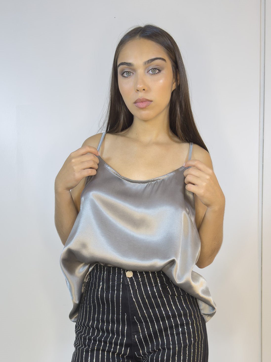Viviana Méndez - Musculosa Lencera Gris - Blusas