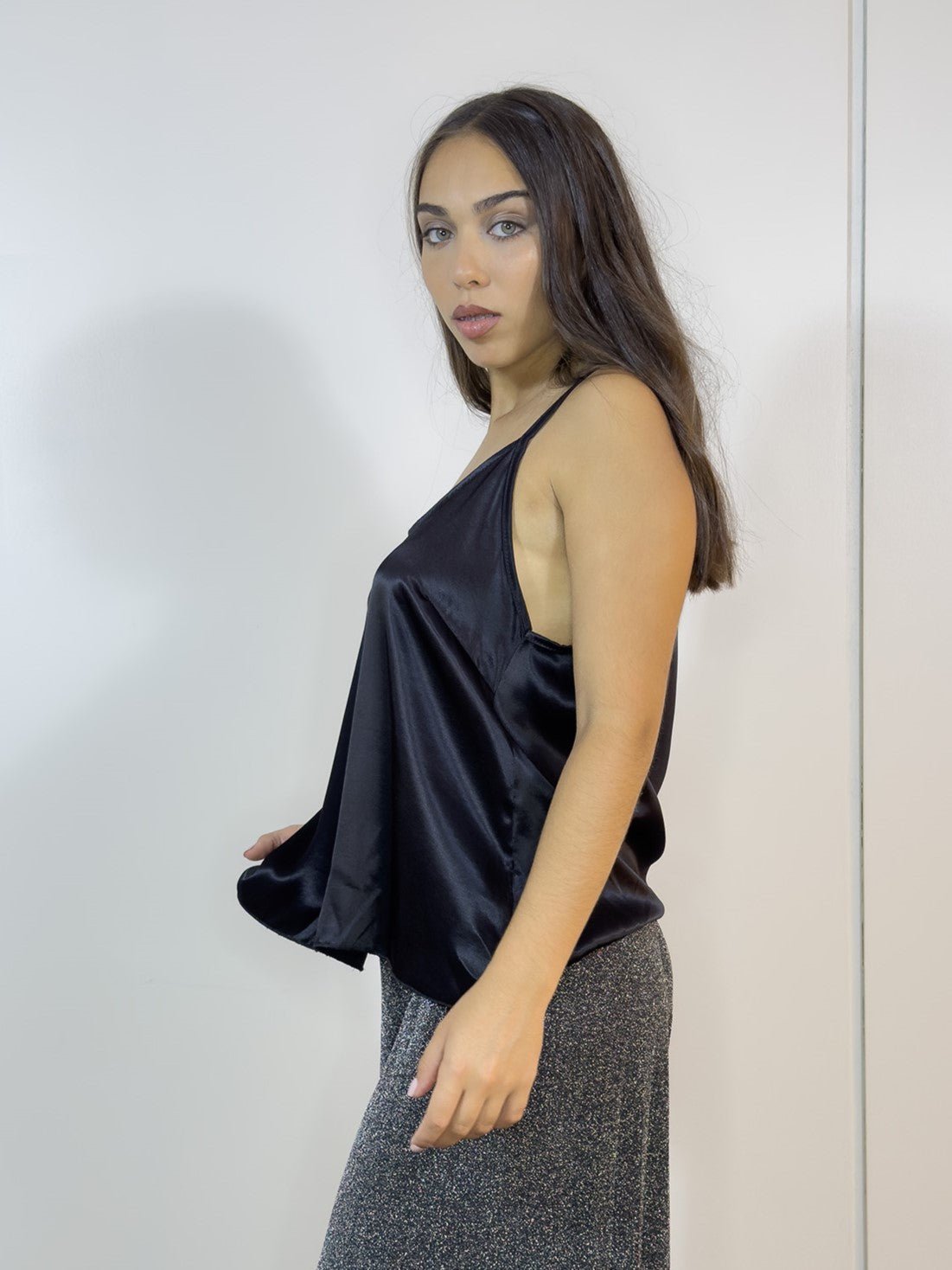 Viviana Méndez - Musculosa Lencera Negro - Blusas