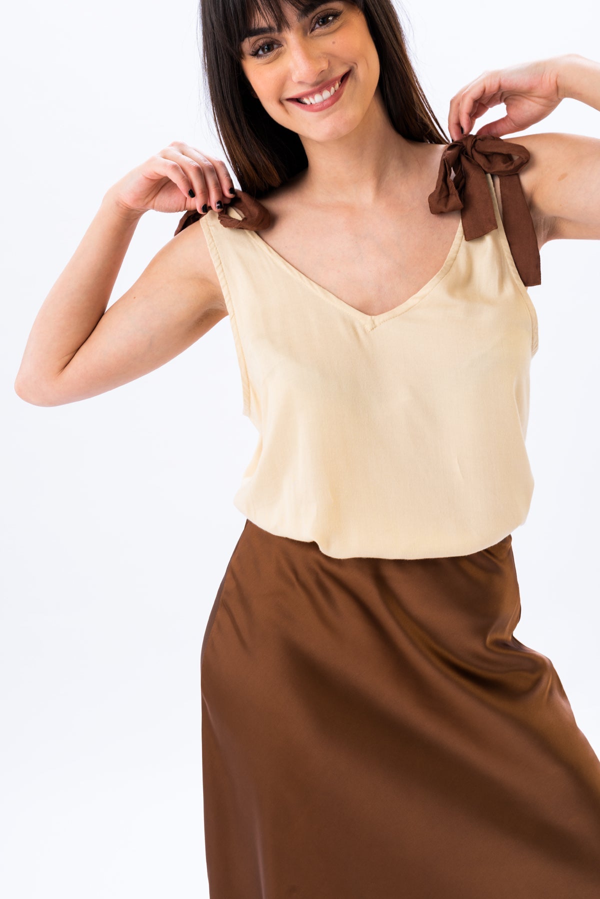 Viviana Méndez - Musculosa Lirio Beige - SALE