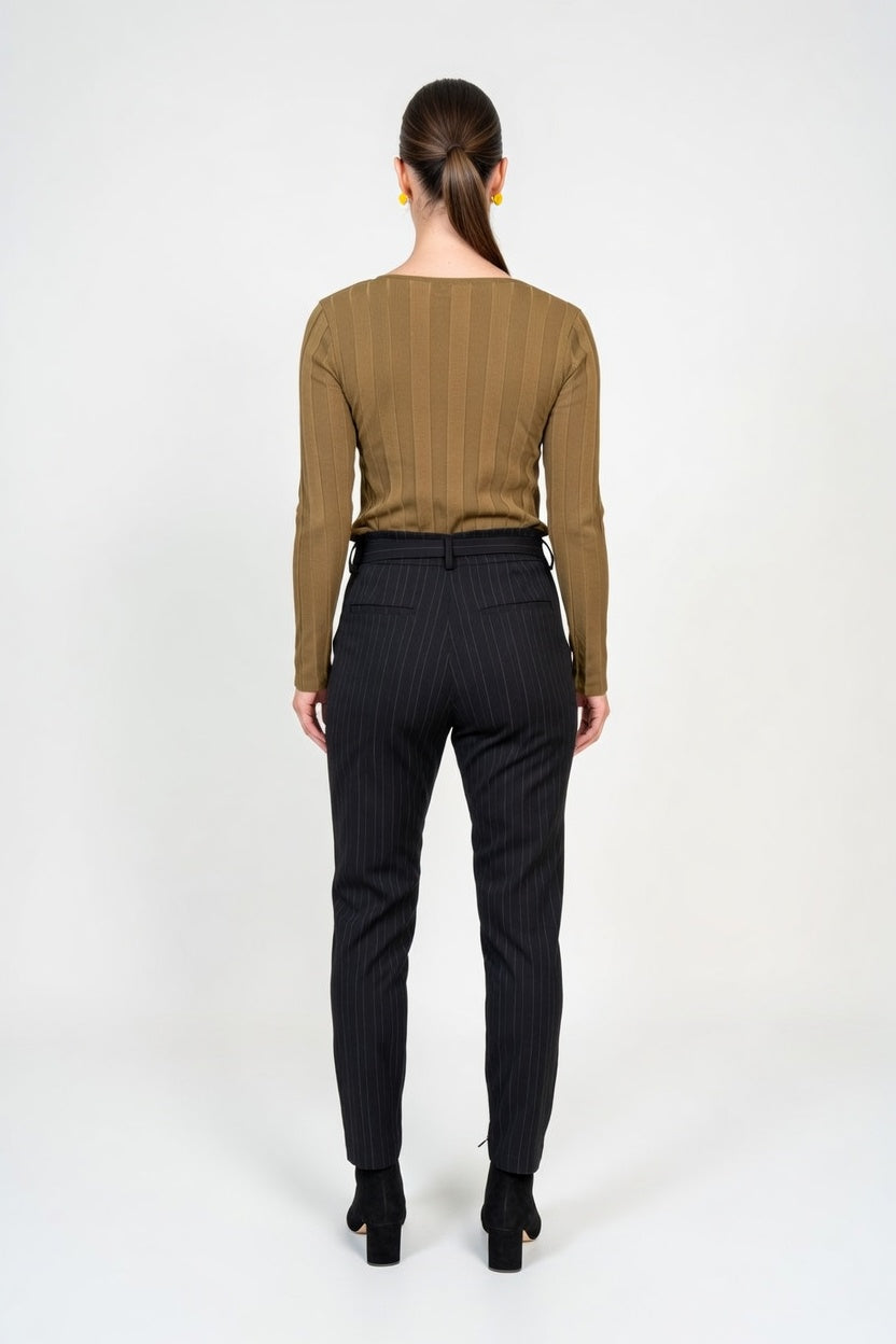 Pantalón Aline Cint Elast Negro (Rayas) - Atras