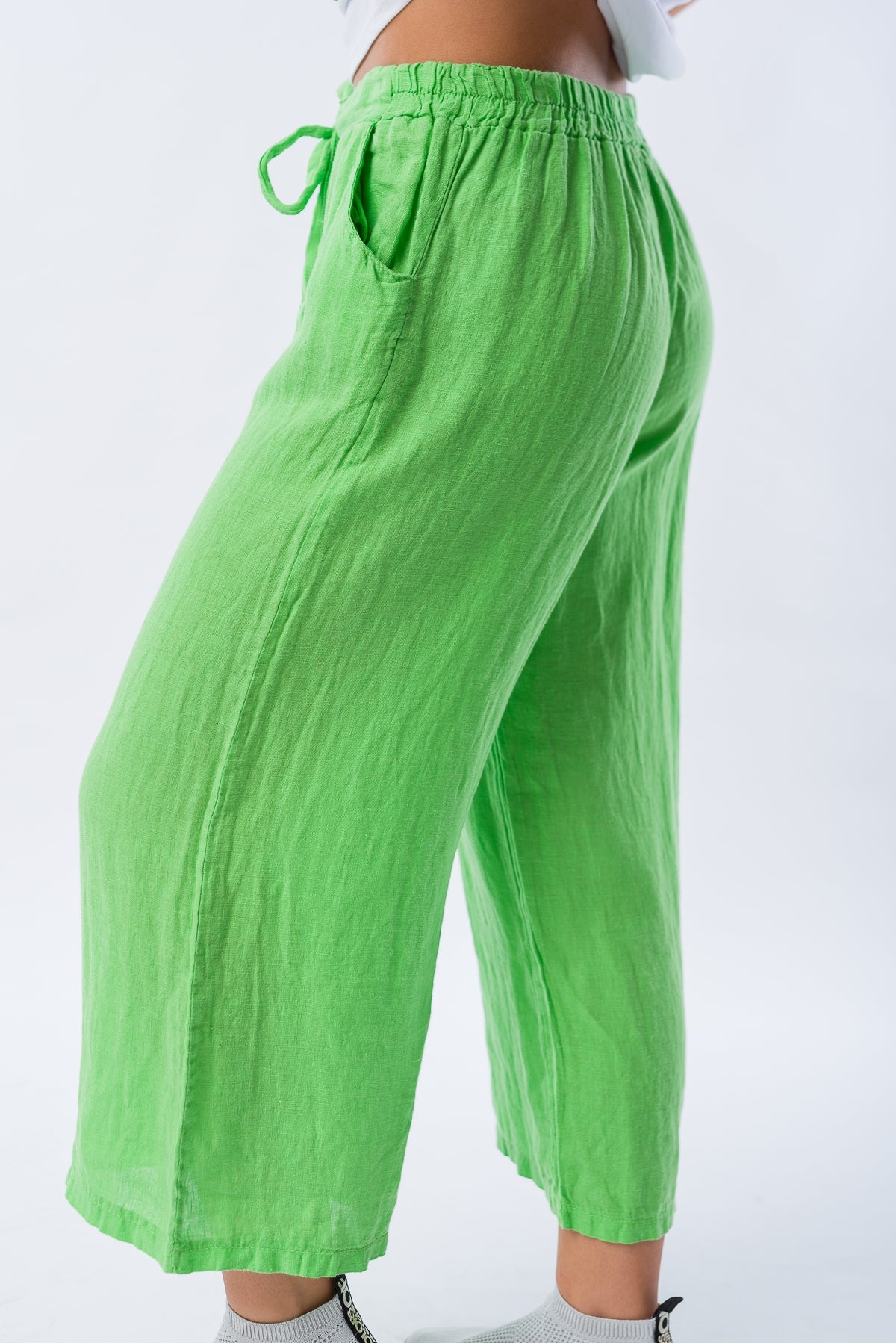 Viviana Méndez - Pantalón Corto de Lino Verde Menta - Pantalones