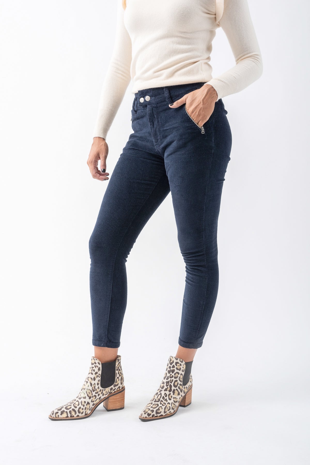 Viviana Méndez - Pantalón de Pana Azul - Pantalones