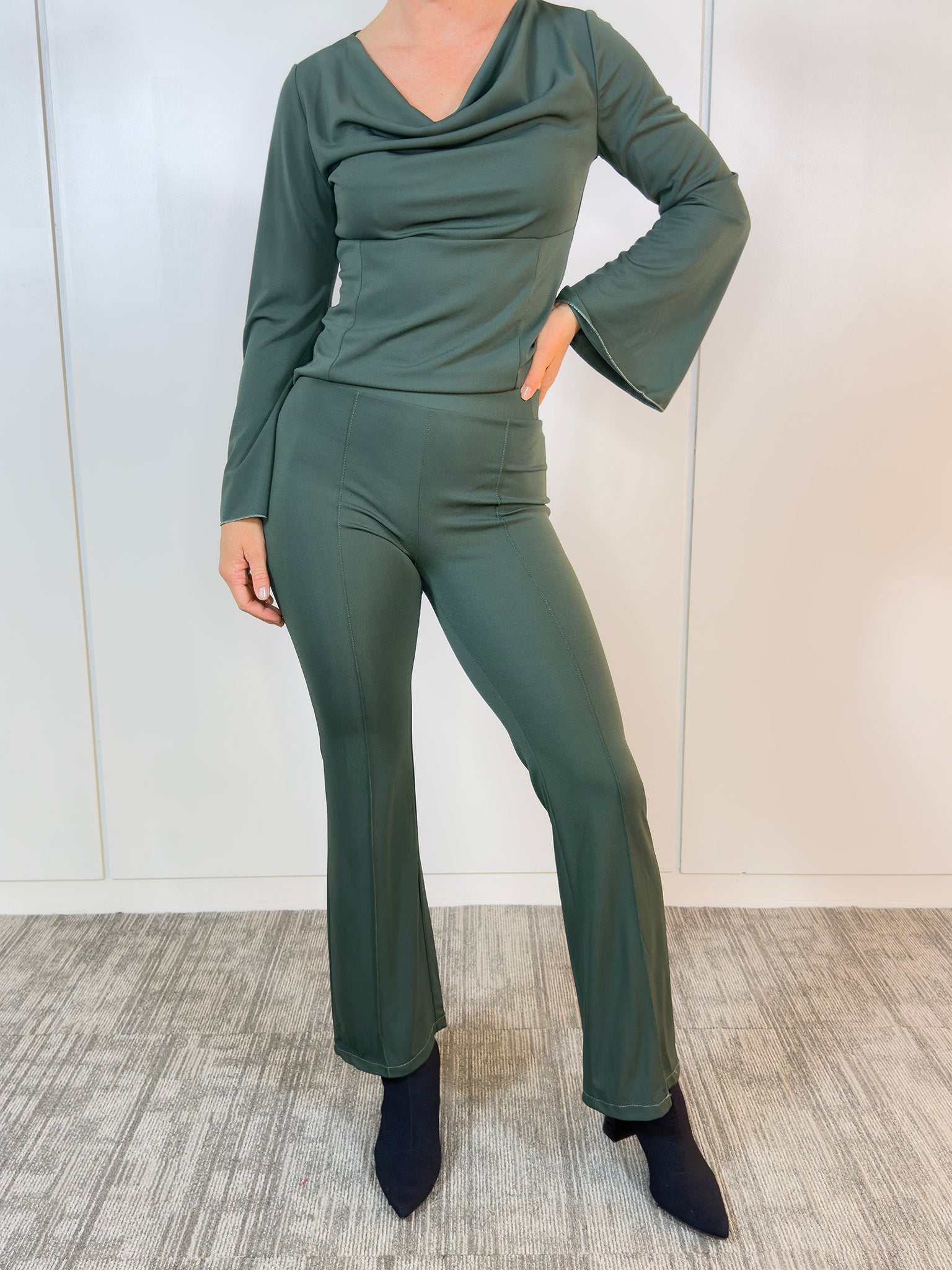 Viviana Méndez - Pantalón Donata Verde Oliva - Pantalones