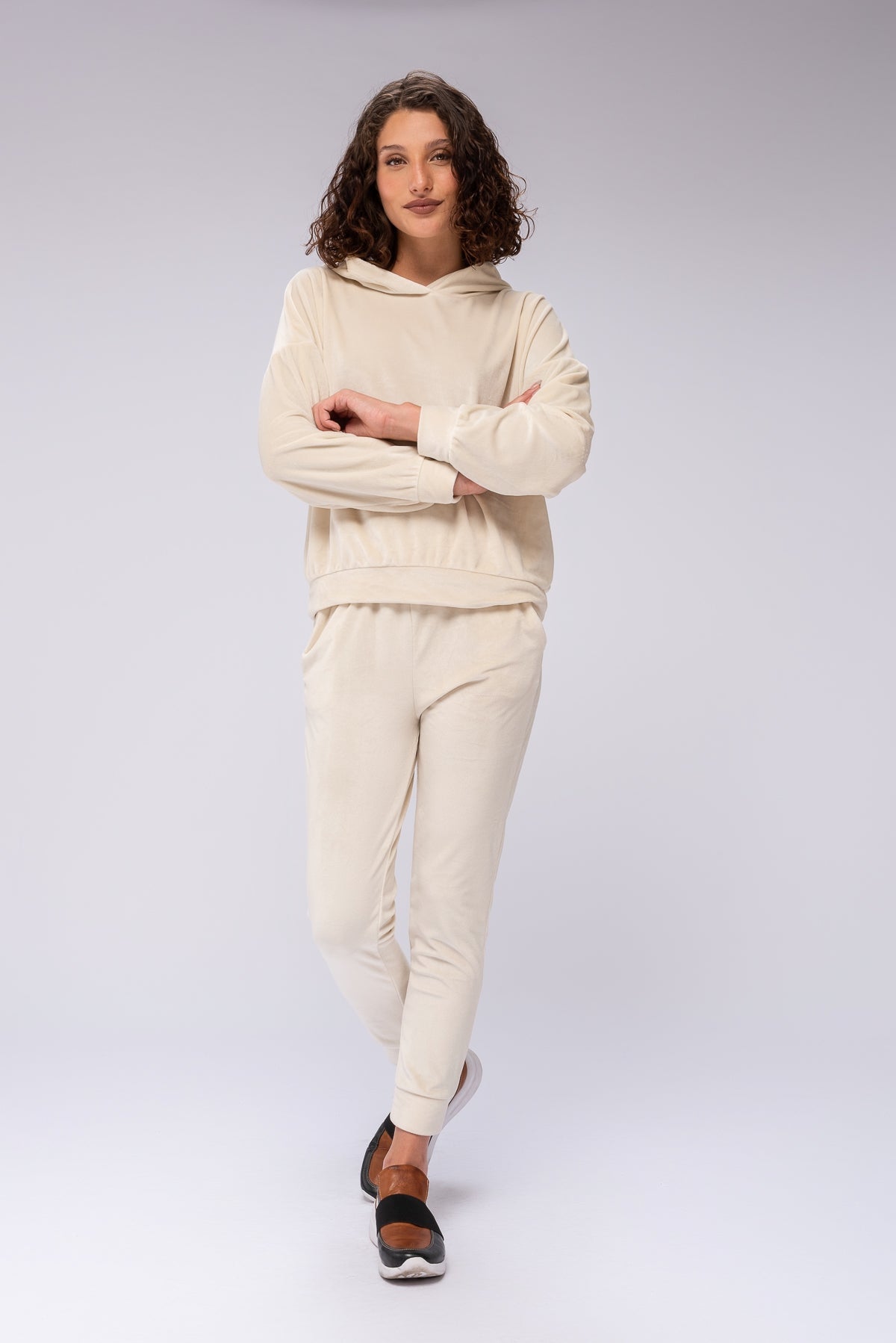 Viviana Méndez - Pantalón Jogger Crudo - Comfy Sport