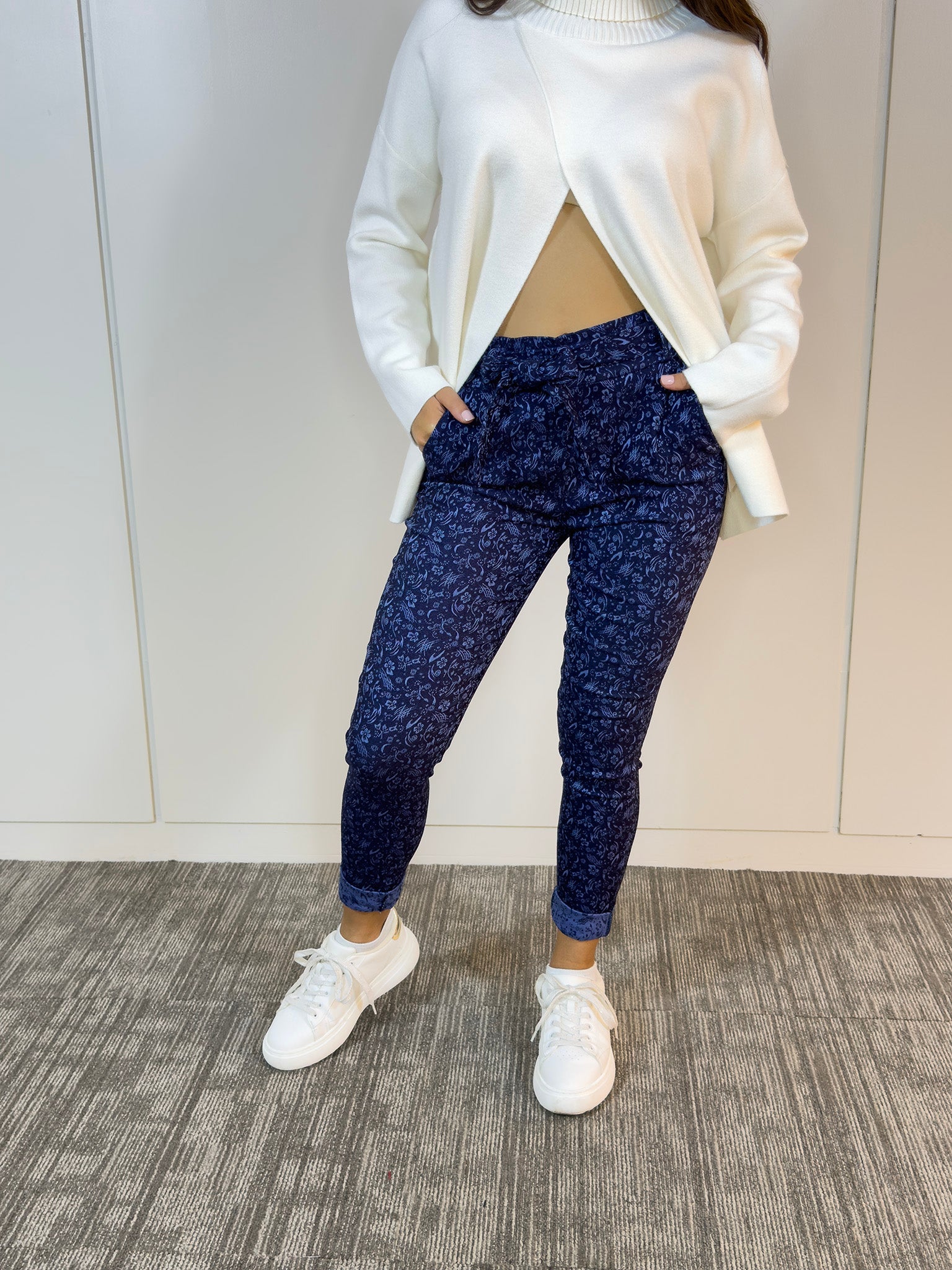 Viviana Méndez - Pantalón Legato Jackard Azul - Pantalones