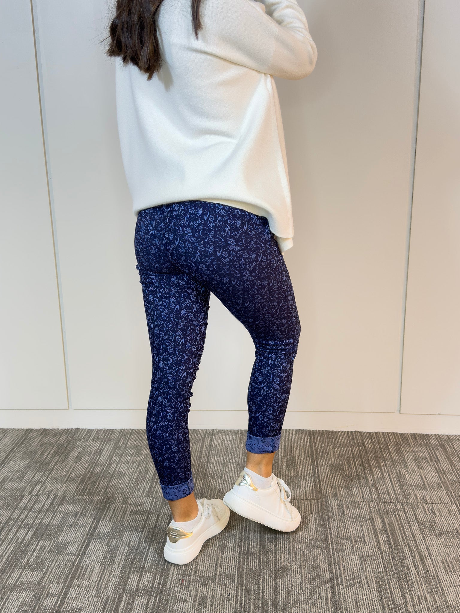 Viviana Méndez - Pantalón Legato Jackard Azul - Pantalones