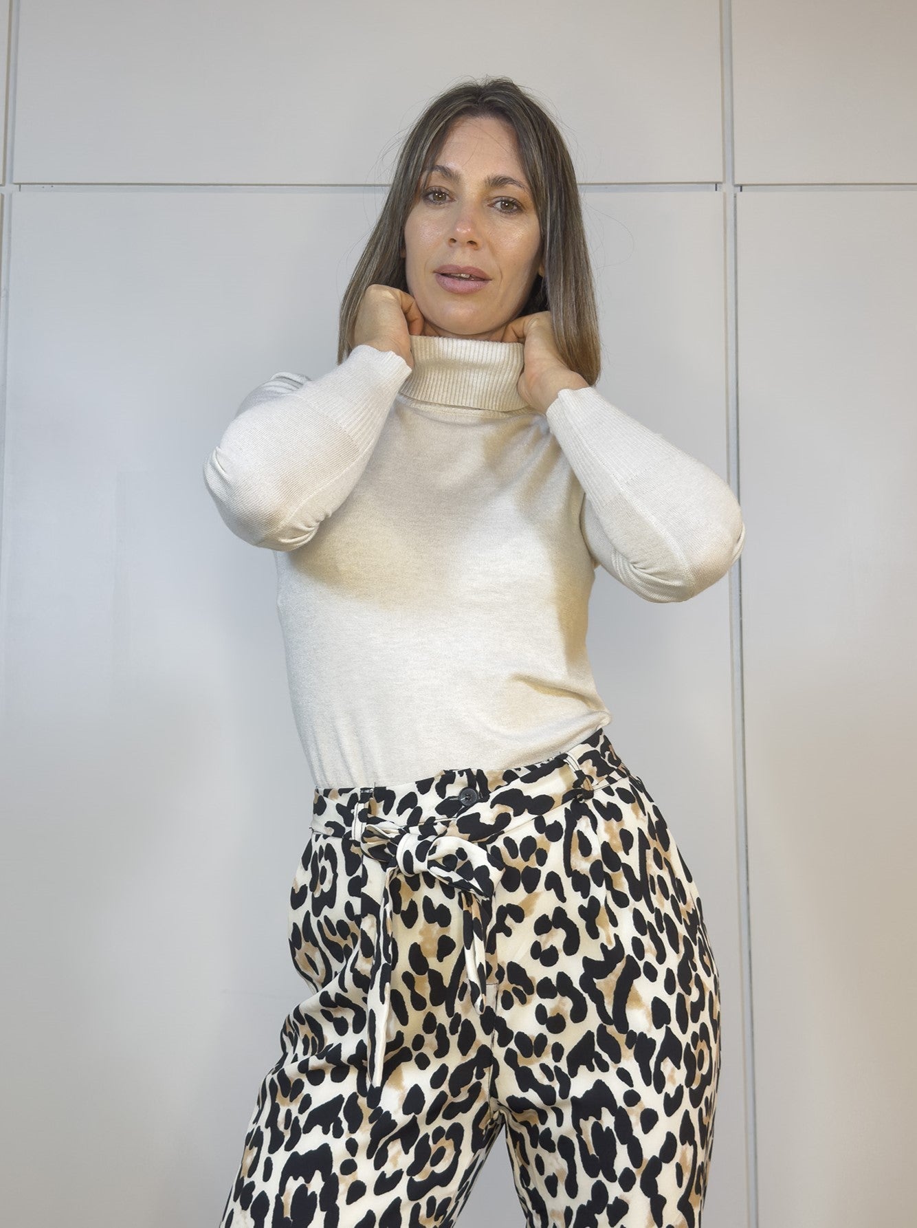 Viviana Méndez - Polera Dina Beige - Buzos y Poleras