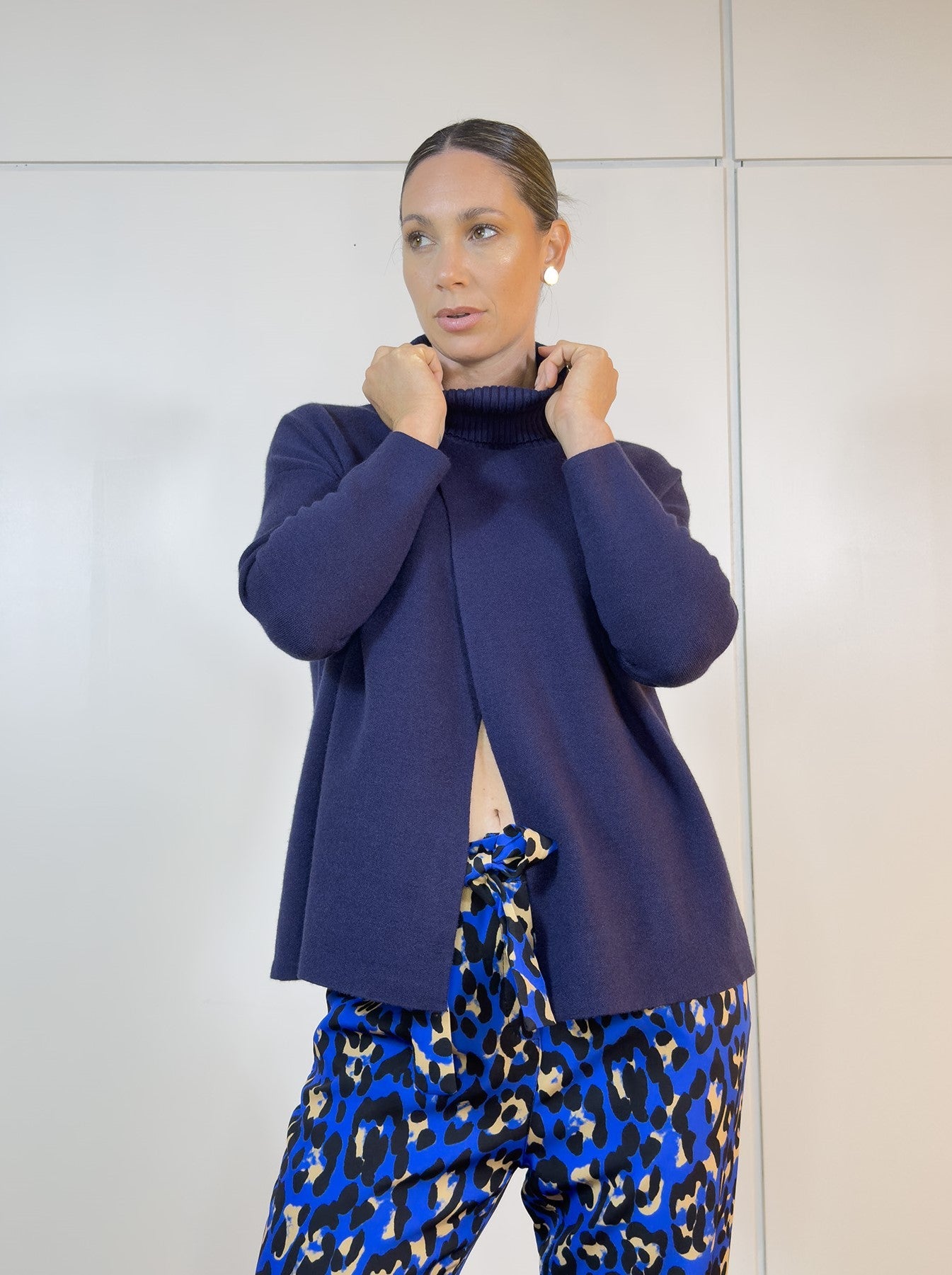 Viviana Méndez - Polerón Ele Azul Marino - Buzos y Poleras