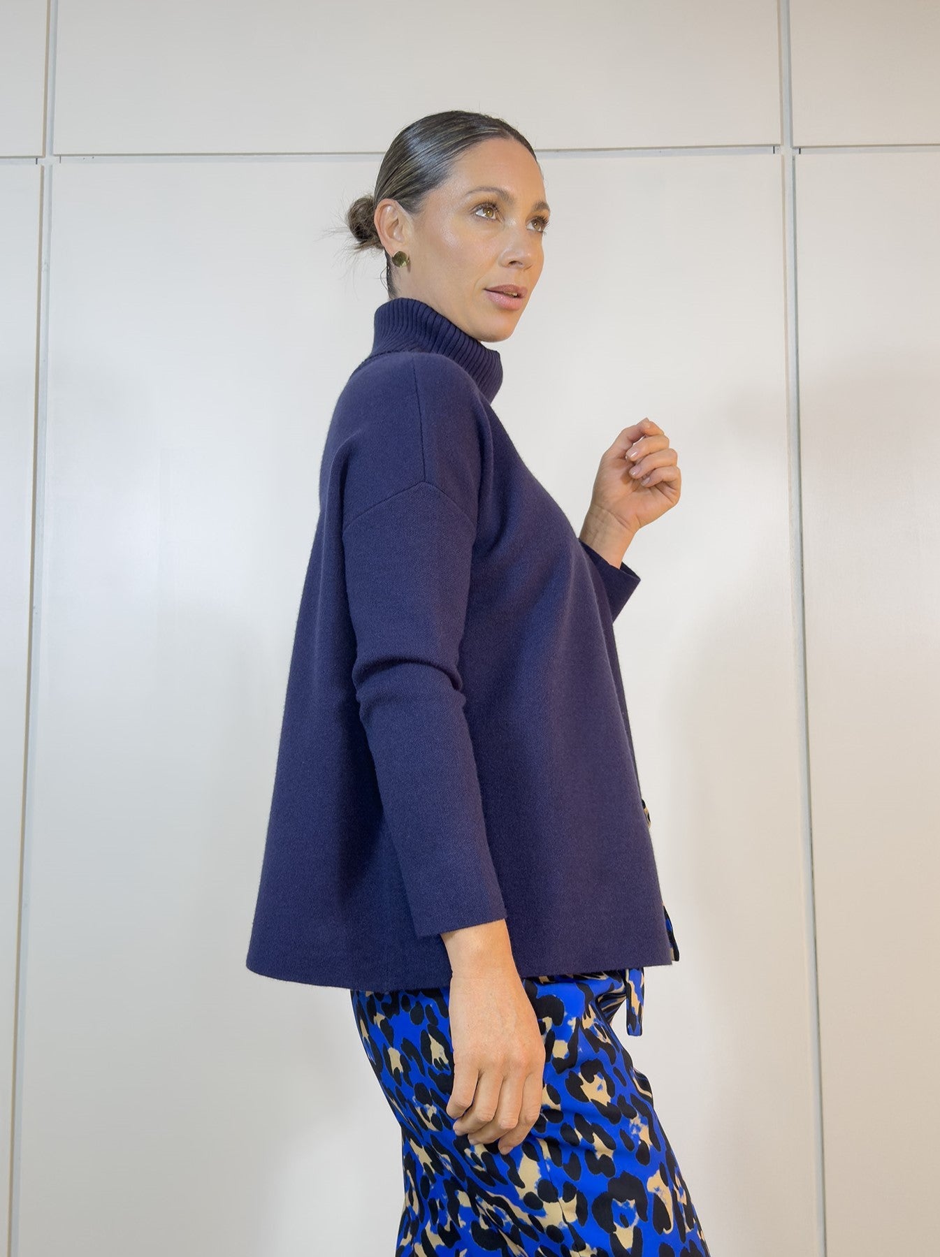 Viviana Méndez - Polerón Ele Azul Marino - Buzos y Poleras