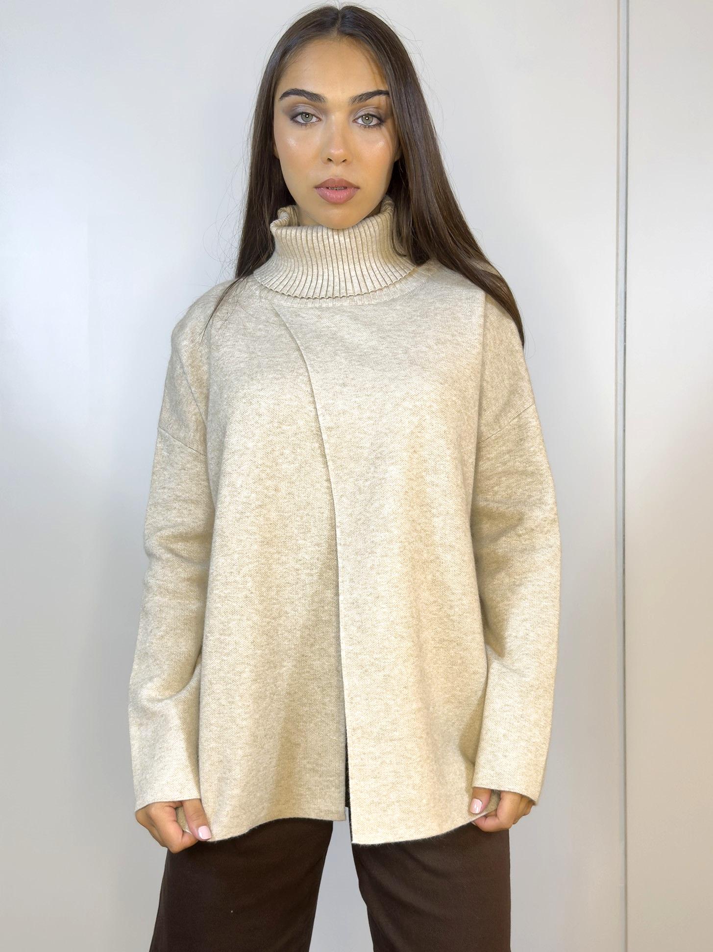 Viviana Méndez - Polerón Ele Beige - Buzos y Poleras