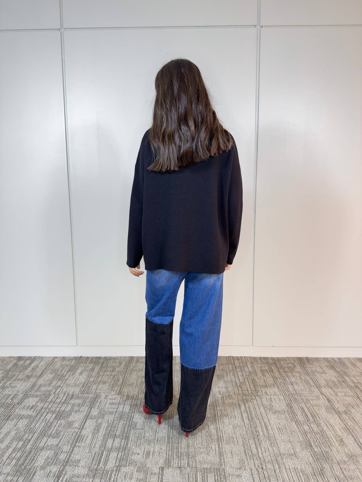 Viviana Méndez - Polerón Ele Negro - Buzos y Poleras