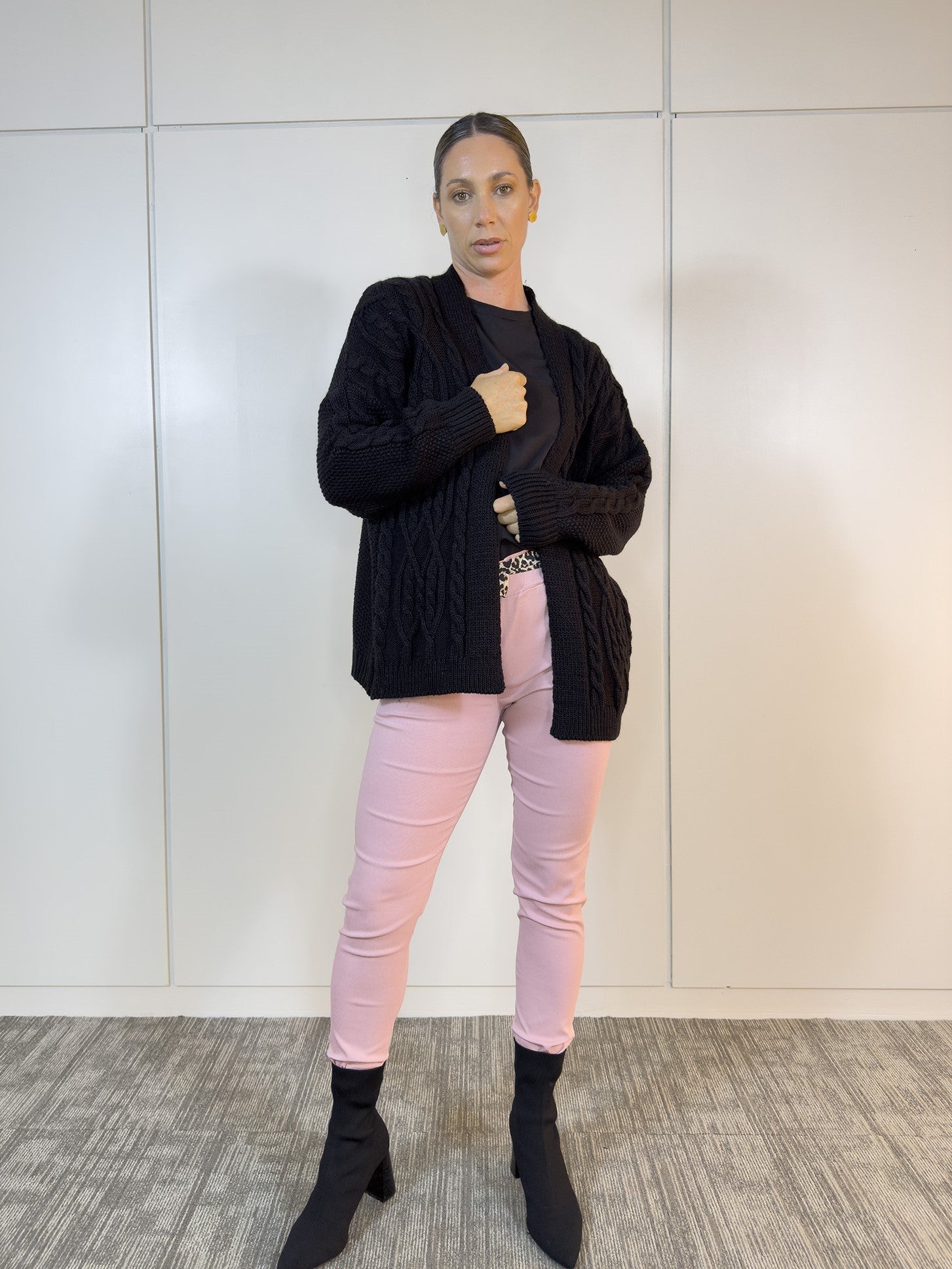 Saco Nappa Negro abierto de Viviana Méndez - vista frontal