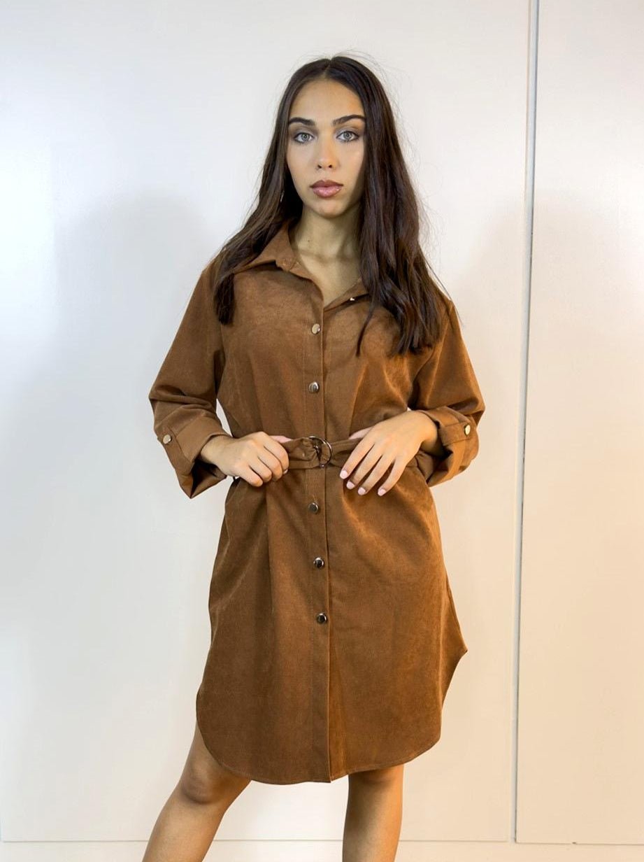 Viviana Méndez - Sobre Camisa Nora Tabaco - Camisas