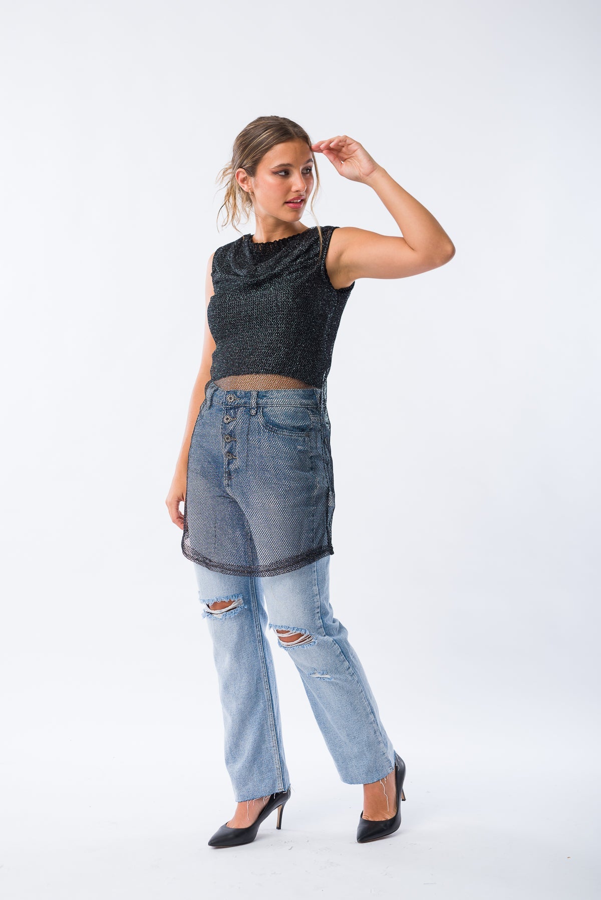 Vestido Oure sin mangas en color negro - vista frontal