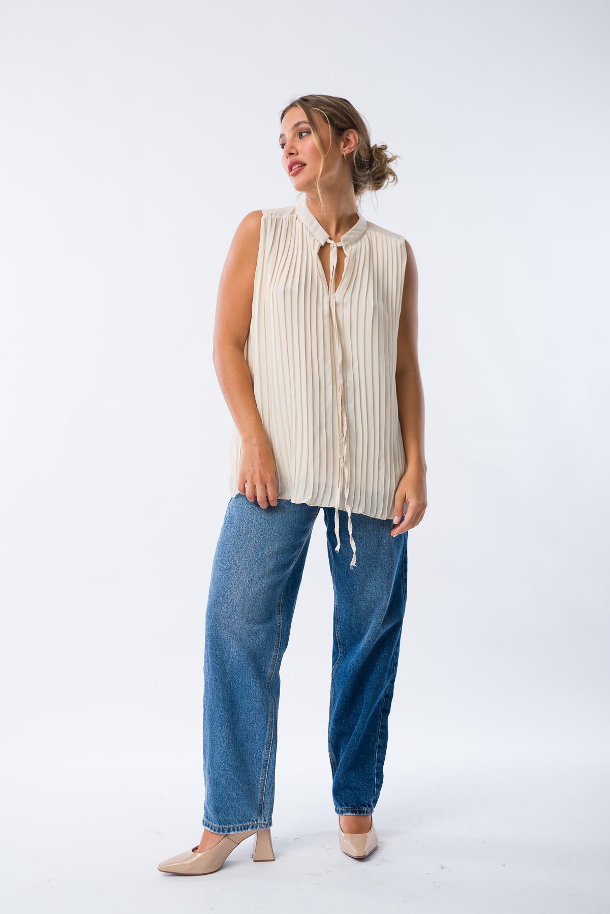 Blusa Plisse Blanca de frente