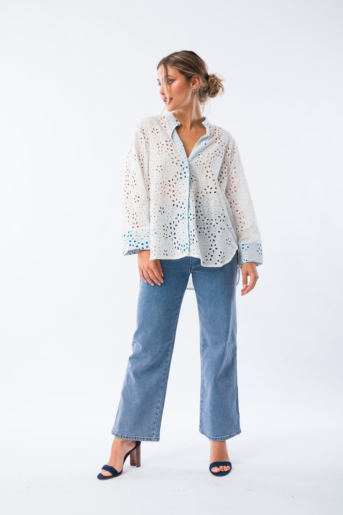 Camisa Viviana Blanca Azul frontal