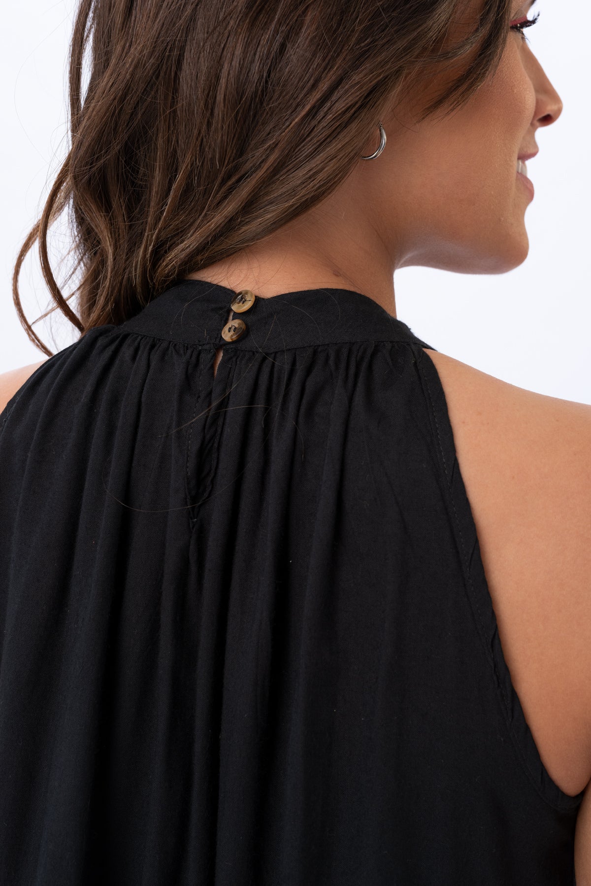 Viviana Méndez - Musculosa con Cuello Alto Negra - SALE