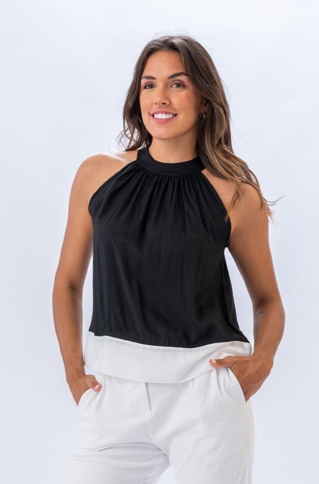 Viviana Méndez - Musculosa con Cuello Alto Negra - SALE