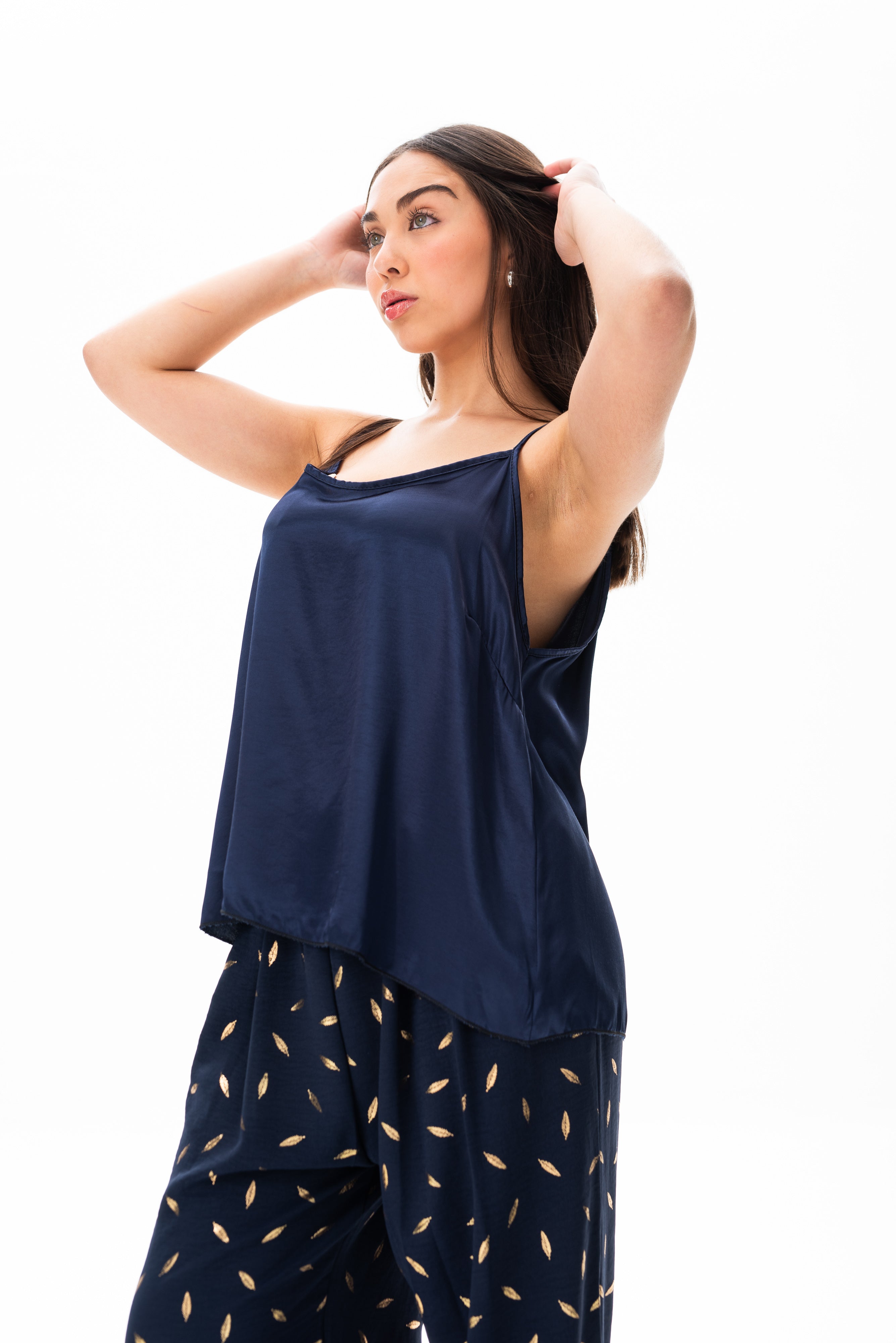 Musculosa Lencera Azul - Detalle de escote