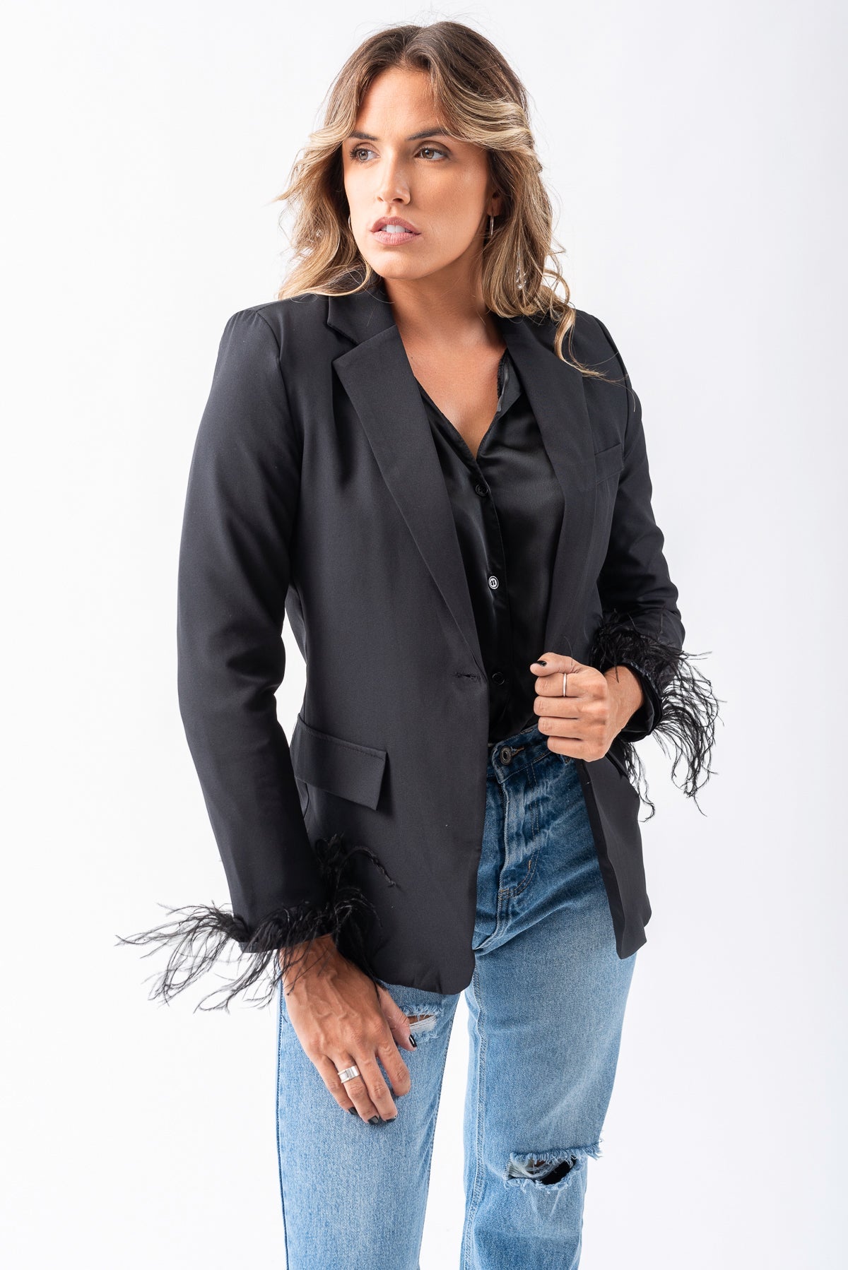 Blazer Piume Negro - Viviana Méndez