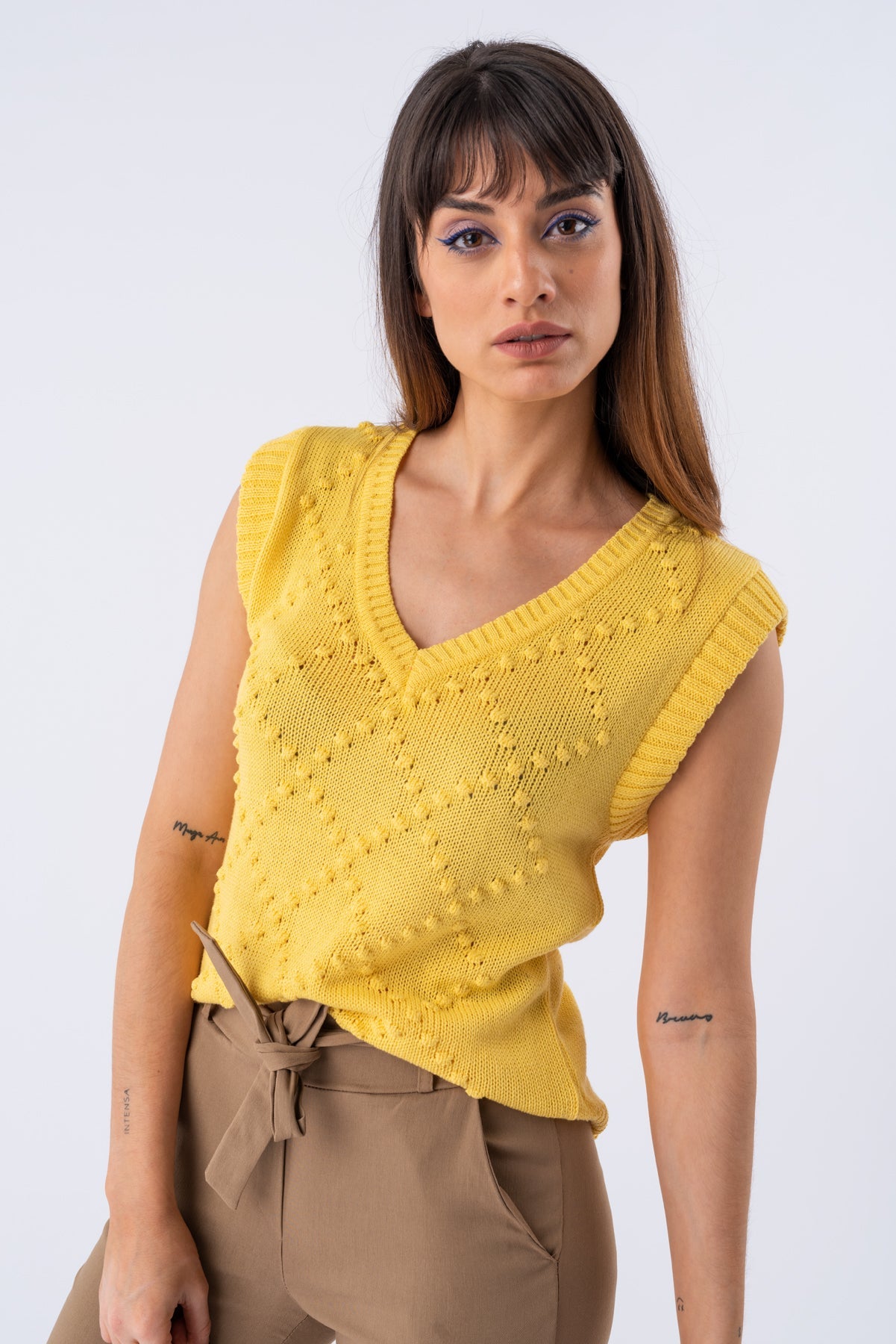 Chaleco Pom Amarillo - Viviana Méndez