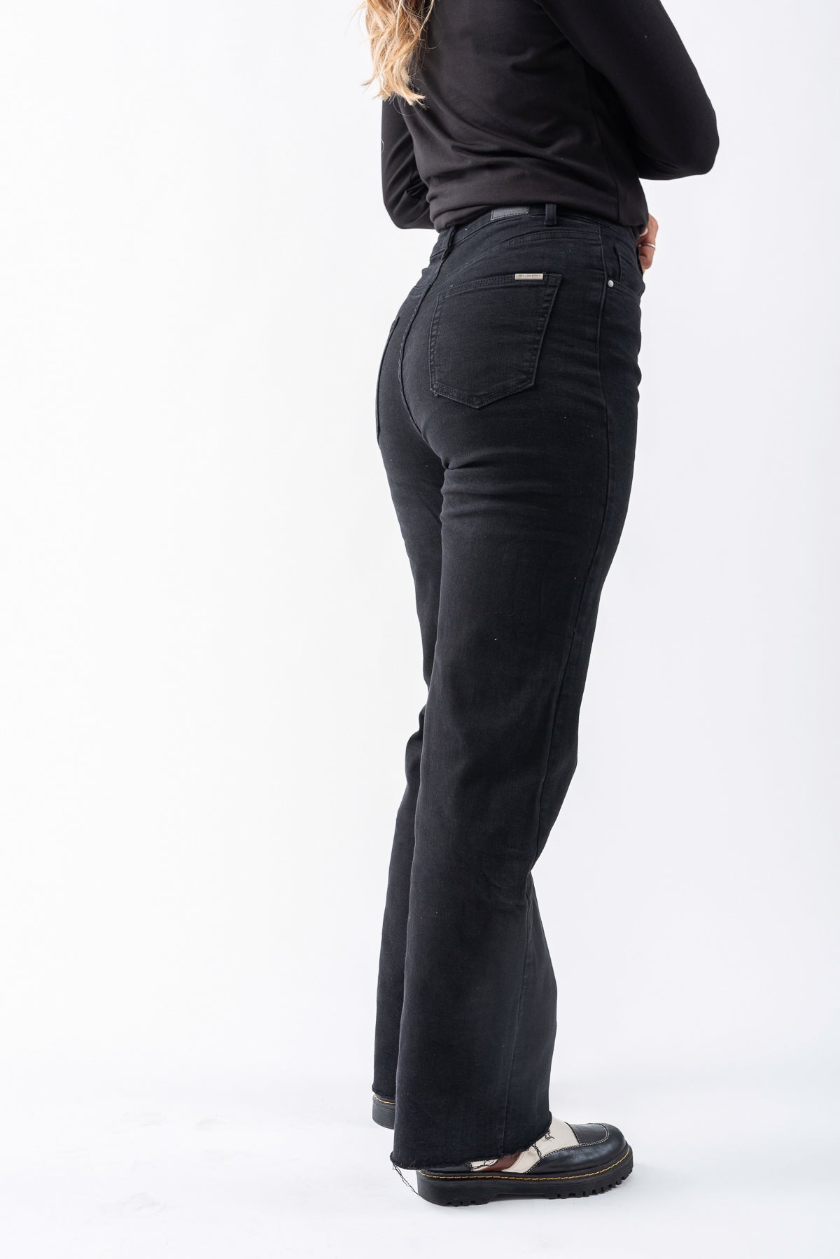 Jeans Ancho Negro - Viviana Méndez