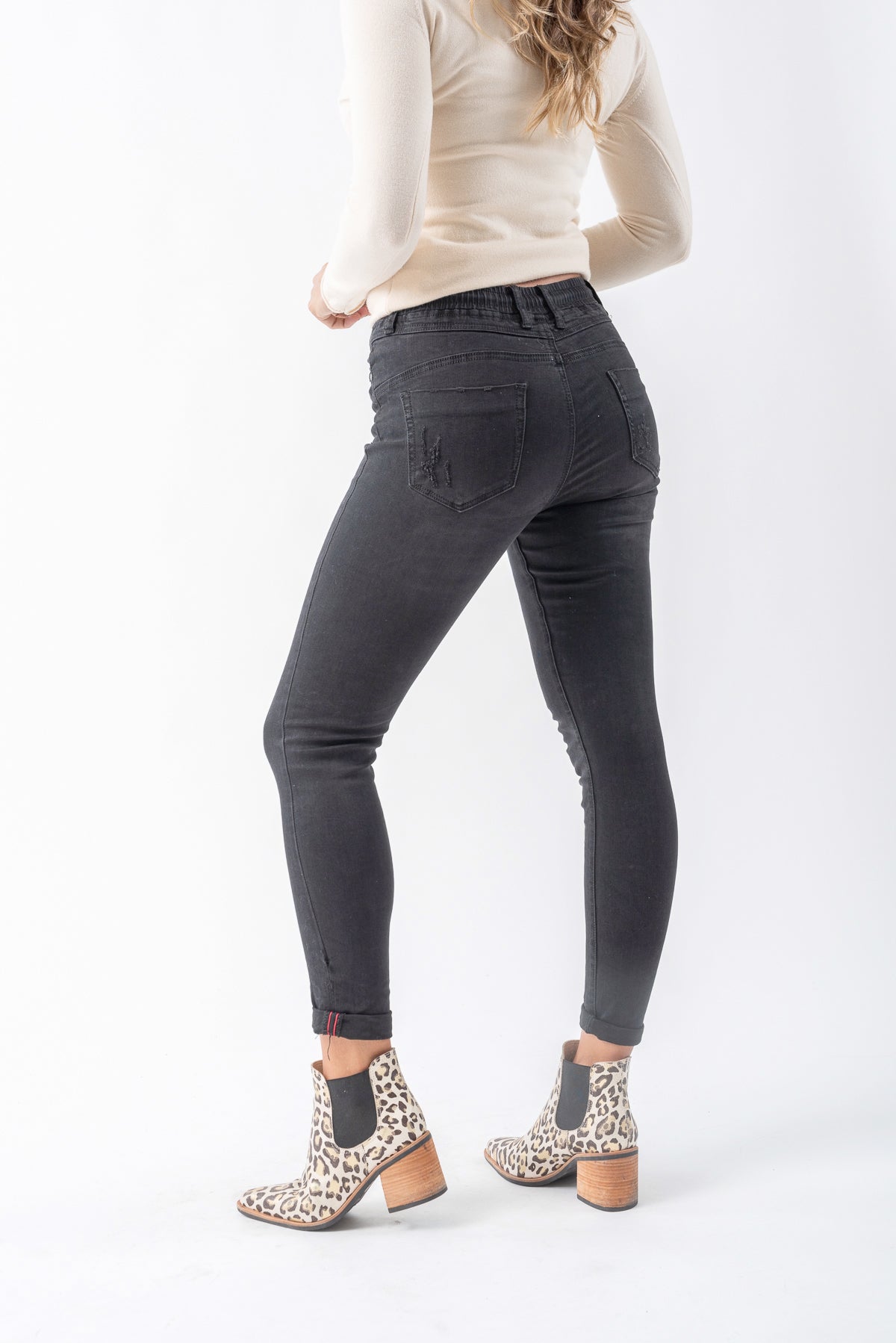 Jeans Negro Rotura - Viviana Méndez