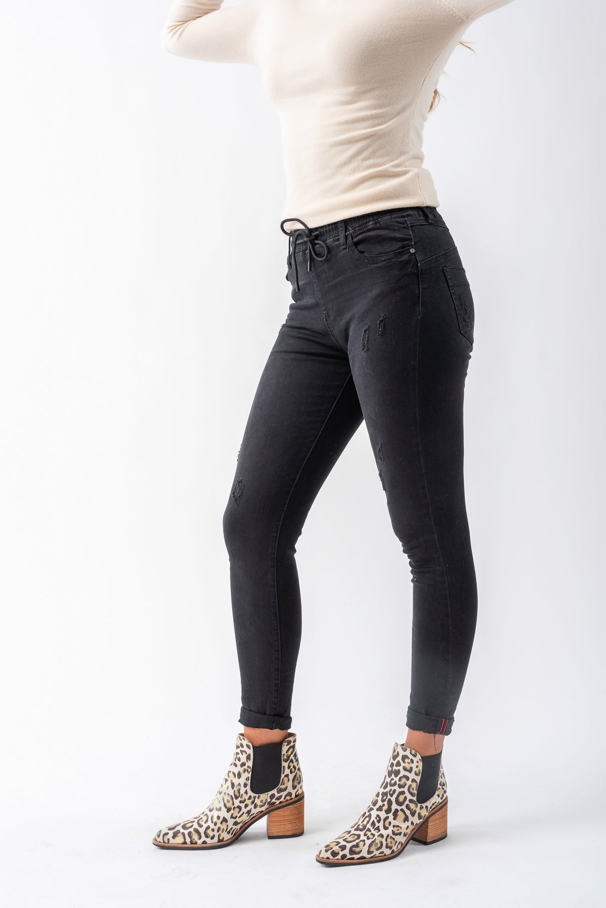 Jeans Negro Rotura - Viviana Méndez