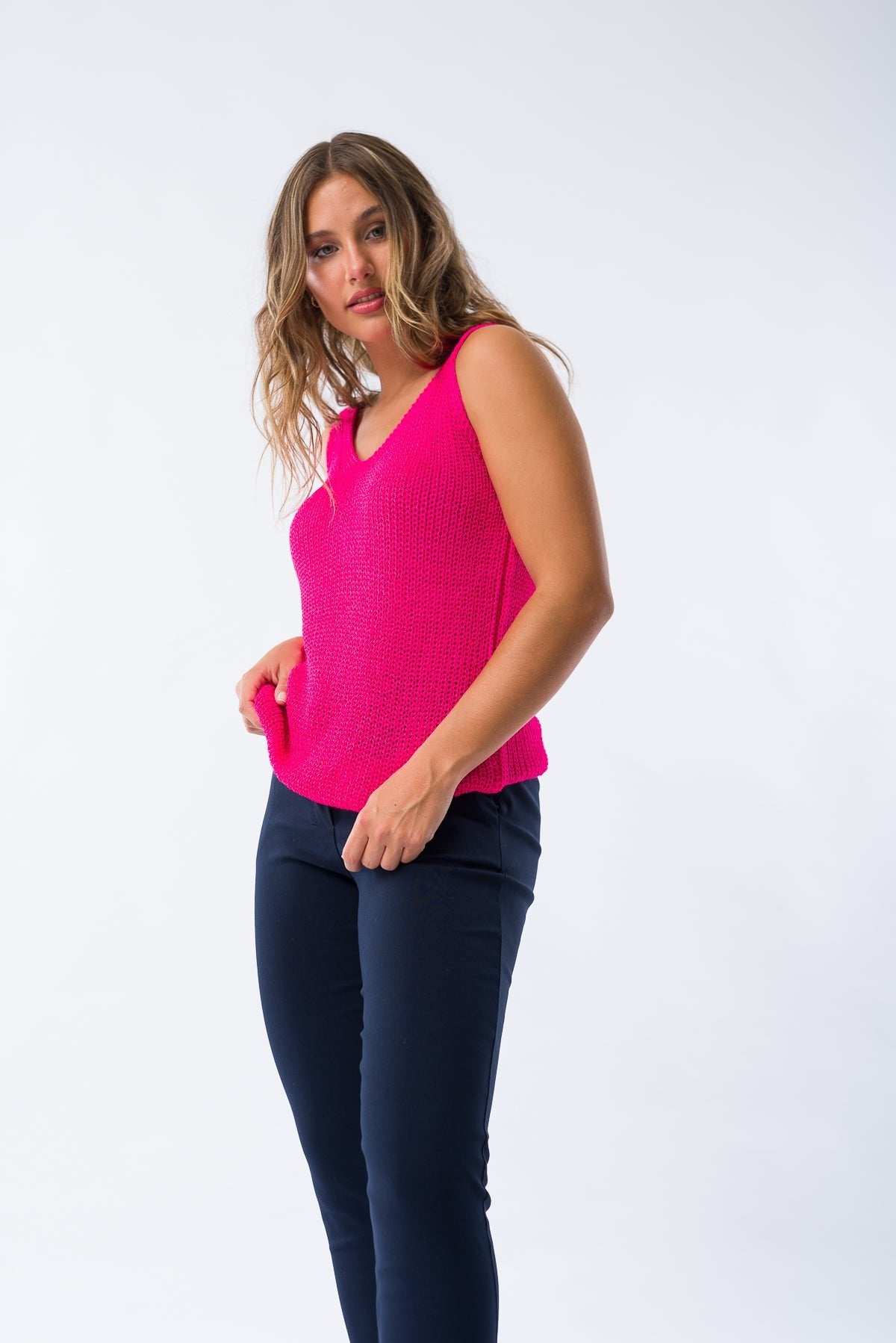 Musculosa Dinastia Fucsia - Viviana Méndez