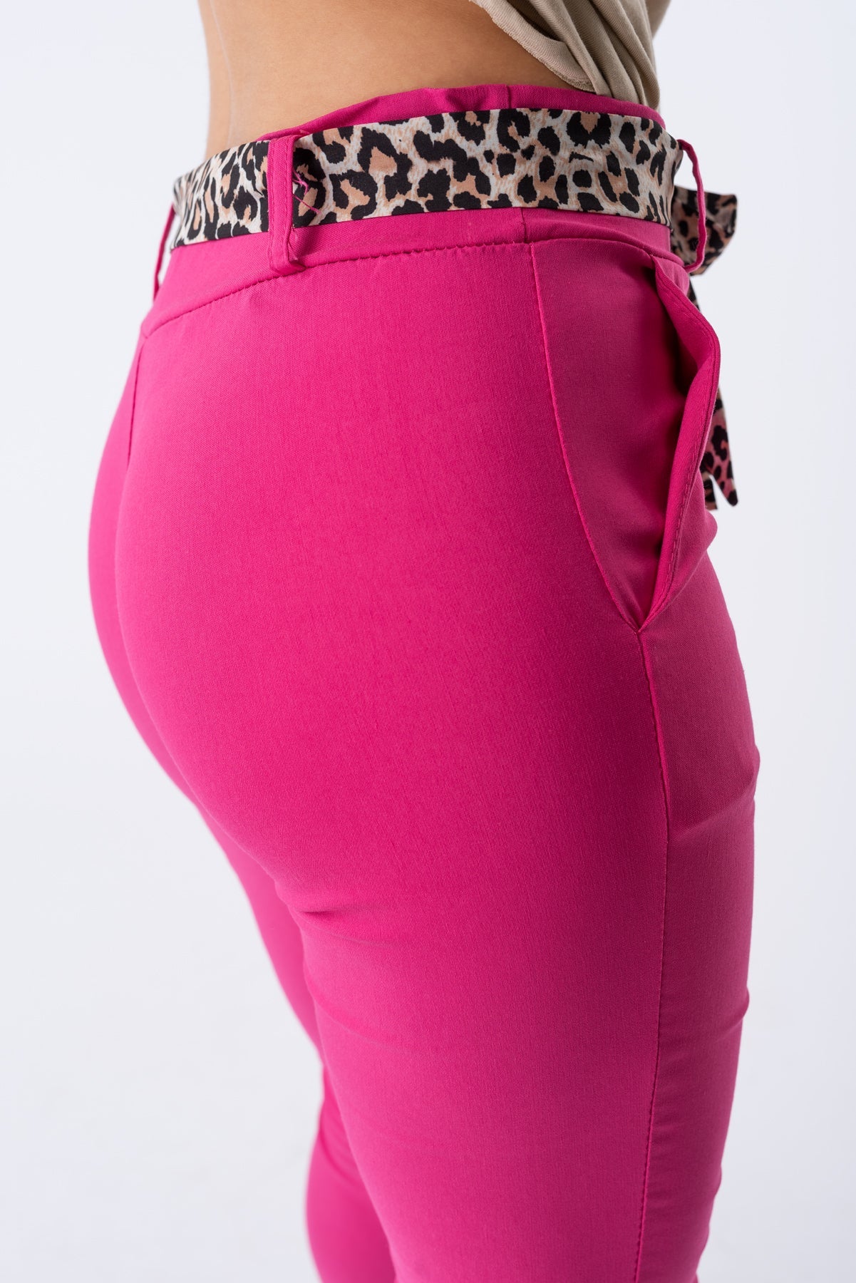 Pantalón Aline Cintura Plizada Fucsia - Viviana Méndez