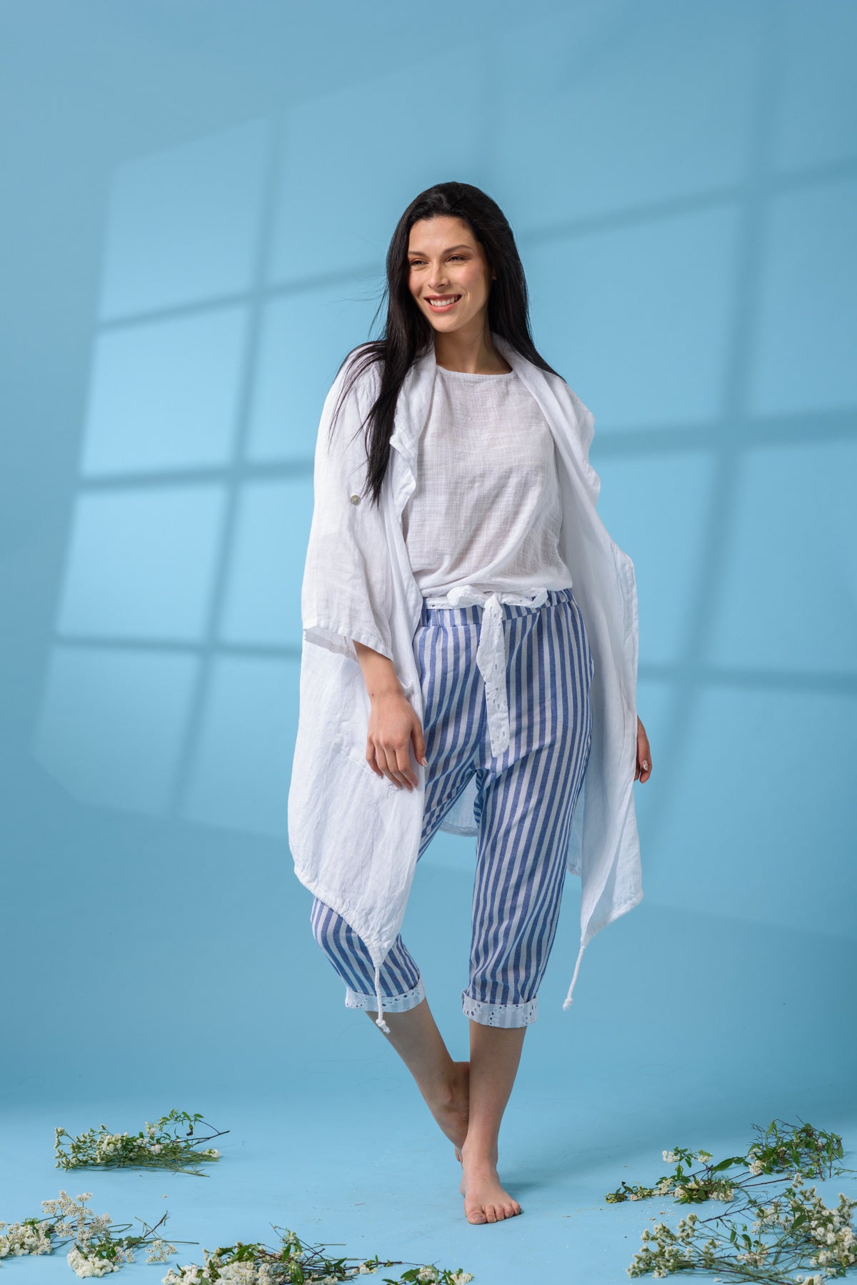 Campera de Lino Larga Blanca - Combinada con jeans