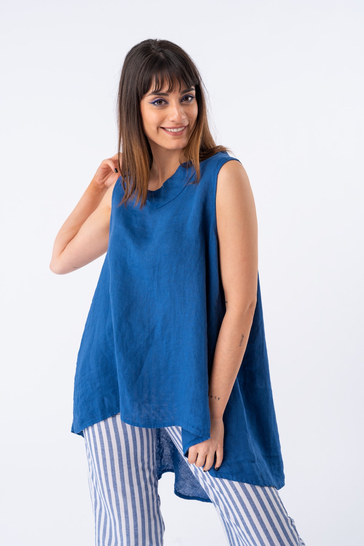 Blusa de Lino Volé Azul | Blusas, Camisas y Remeras | Viviana Méndez - 